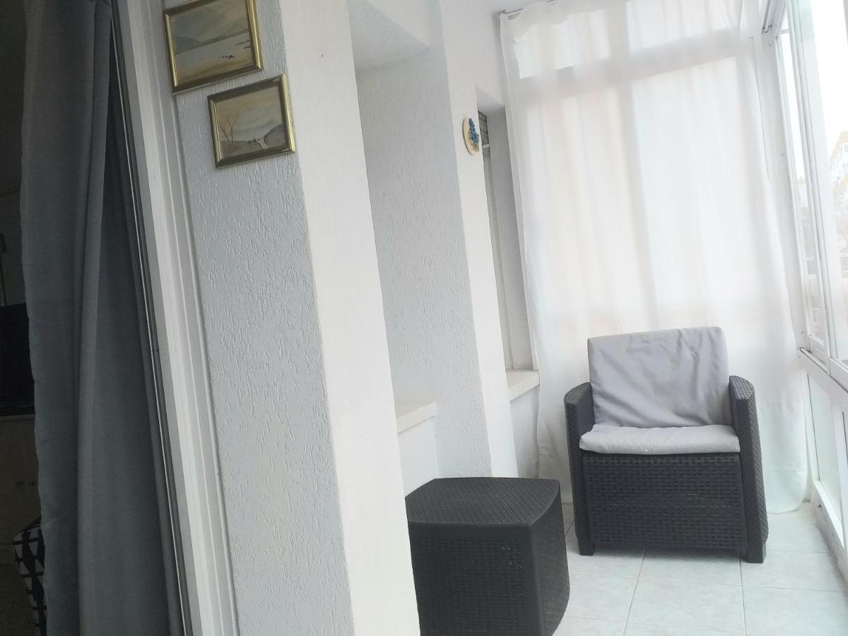 Agata Miel Apartment เบนัลมาเดนา ภายนอก รูปภาพ