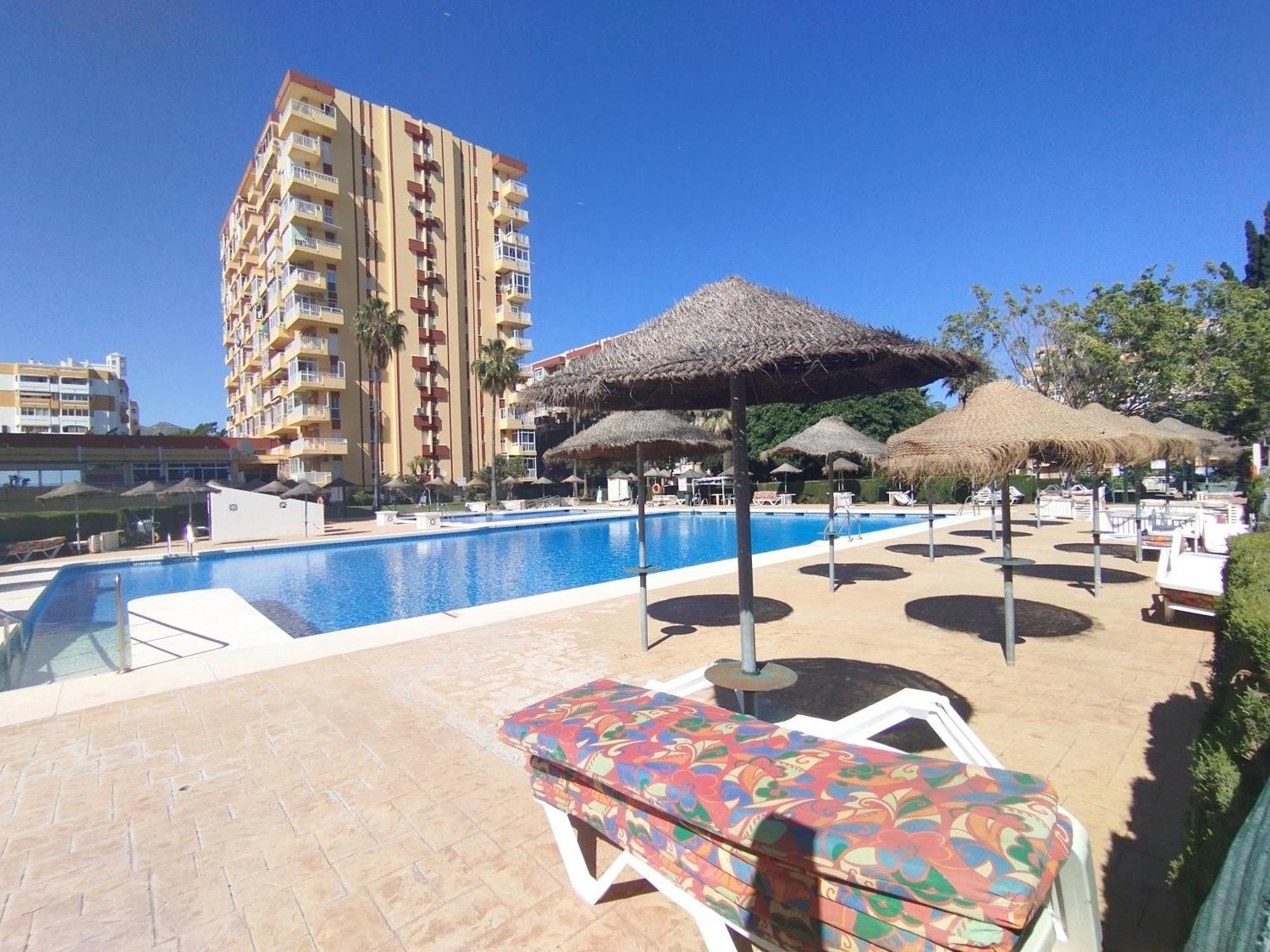 Agata Miel Apartment เบนัลมาเดนา ภายนอก รูปภาพ